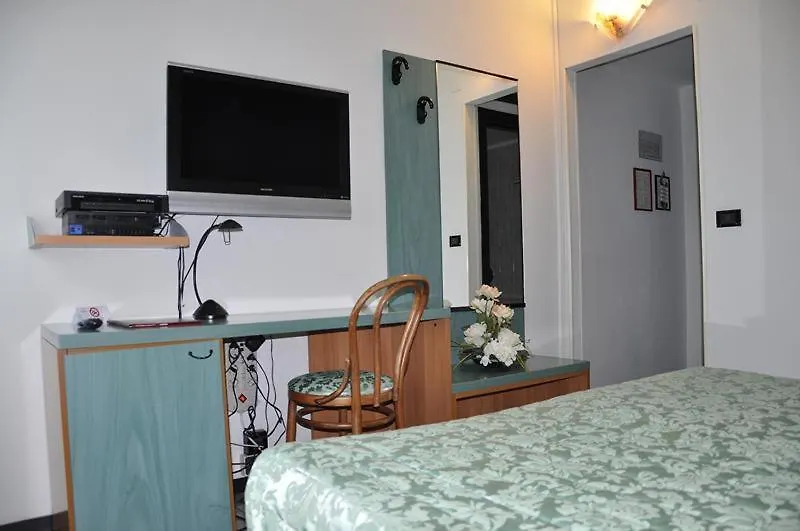 Hotel Bristol Tirrenia