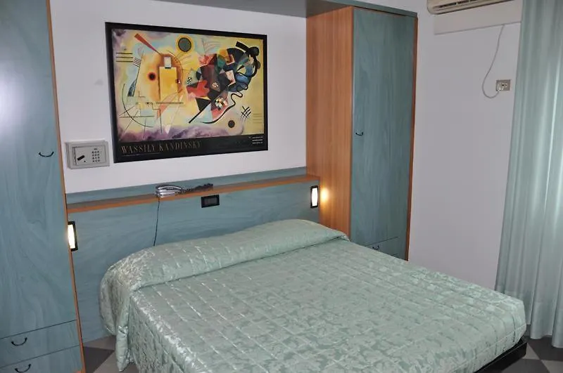 Hotel Bristol Tirrenia