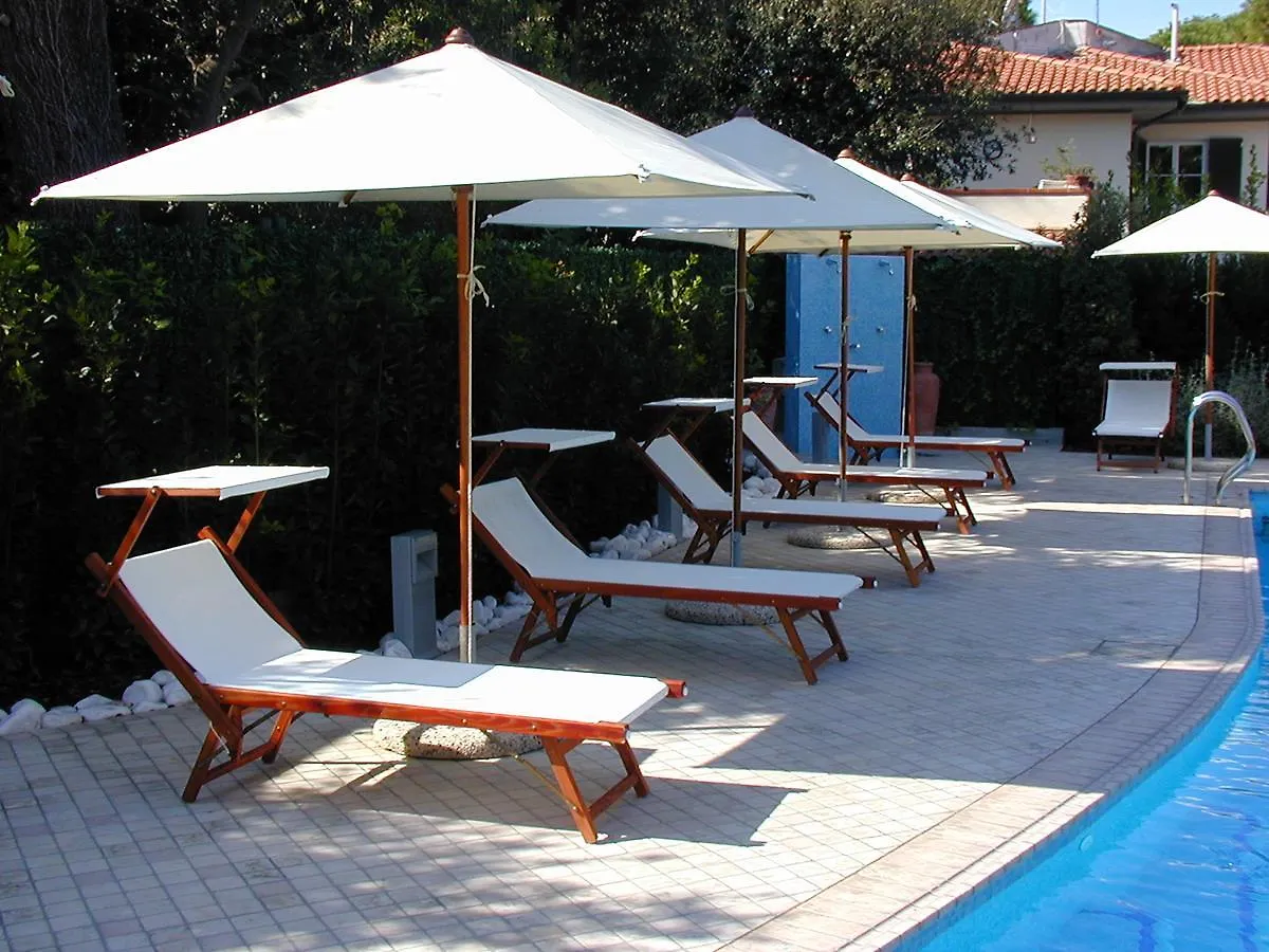Hotel Bristol Tirrenia Italy