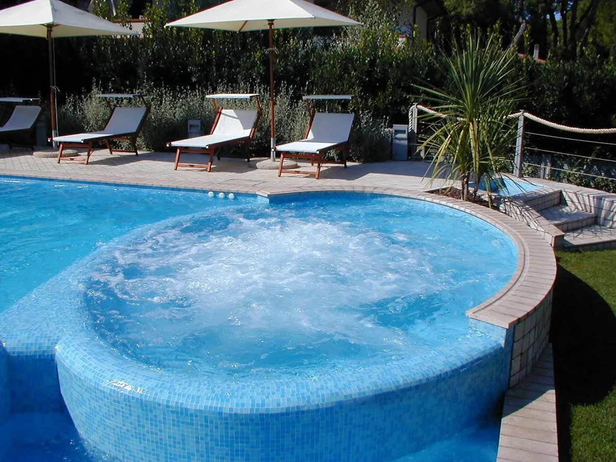 Hotel Bristol Tirrenia