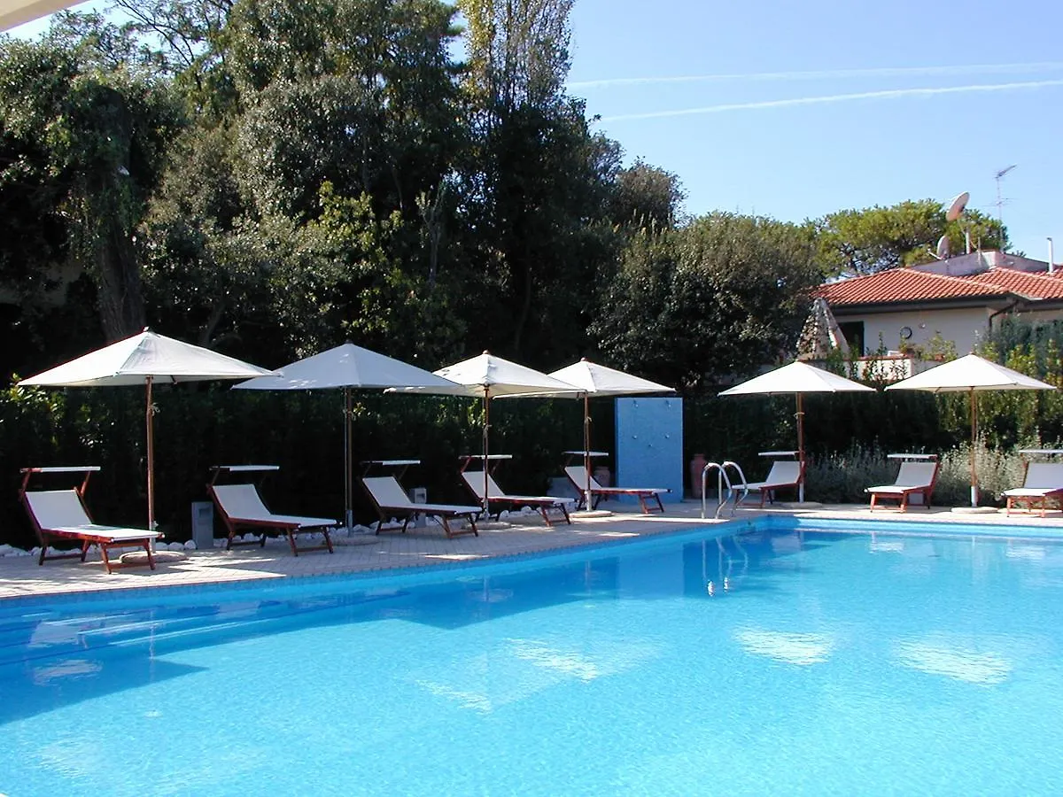 Hotel Bristol Tirrenia
